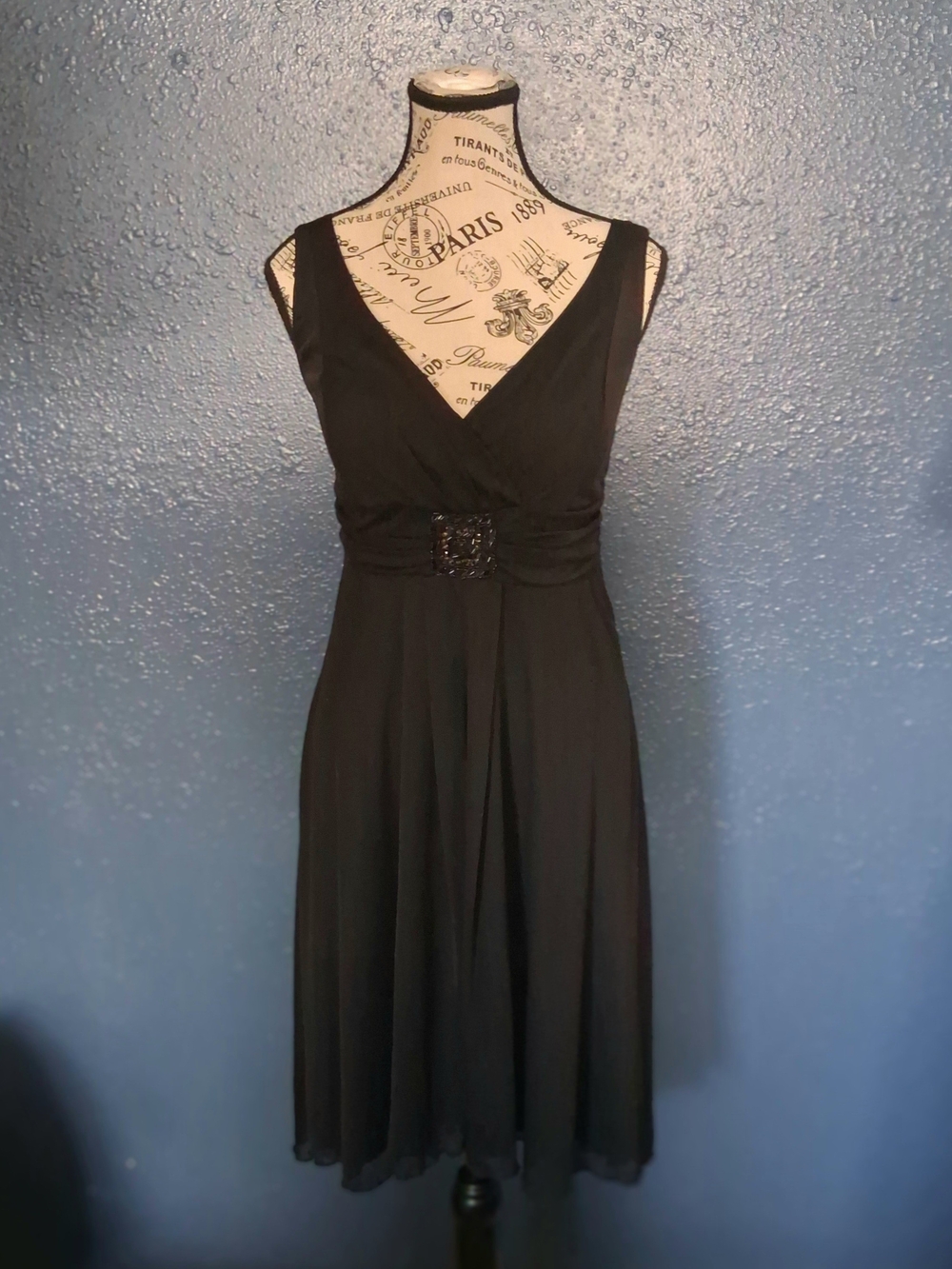 Enfocus Studio Black V-Neck Layered Beaded Midi Dress Sz 8